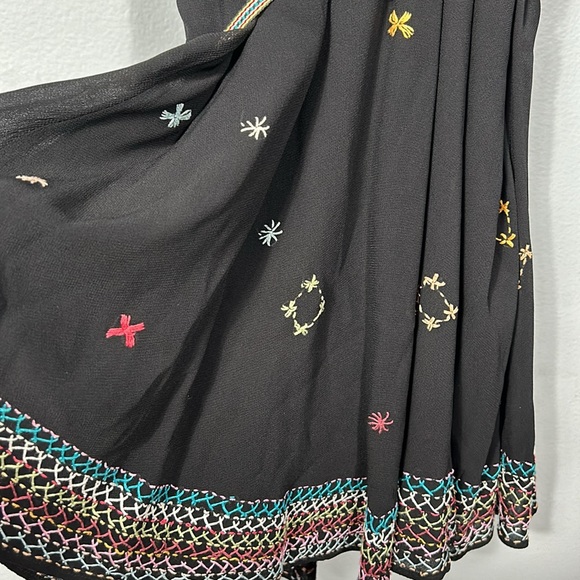 Free People Assymetric Embroidered Dress EUC Small - Picture 10 of 12